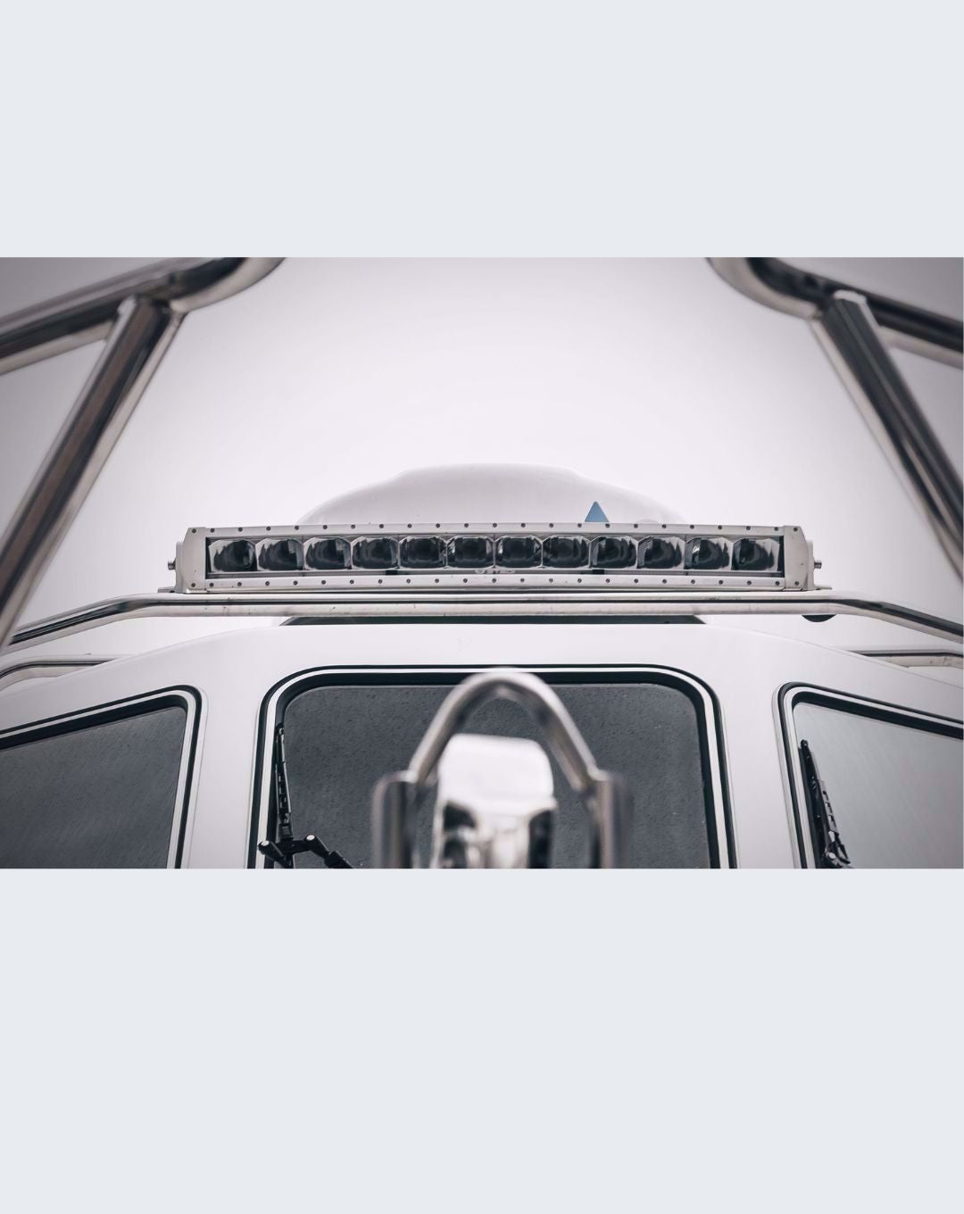 Stedi lights ST2K 31 12 LED Marine Curved Light Bar ST2K-31-12L-WHITE